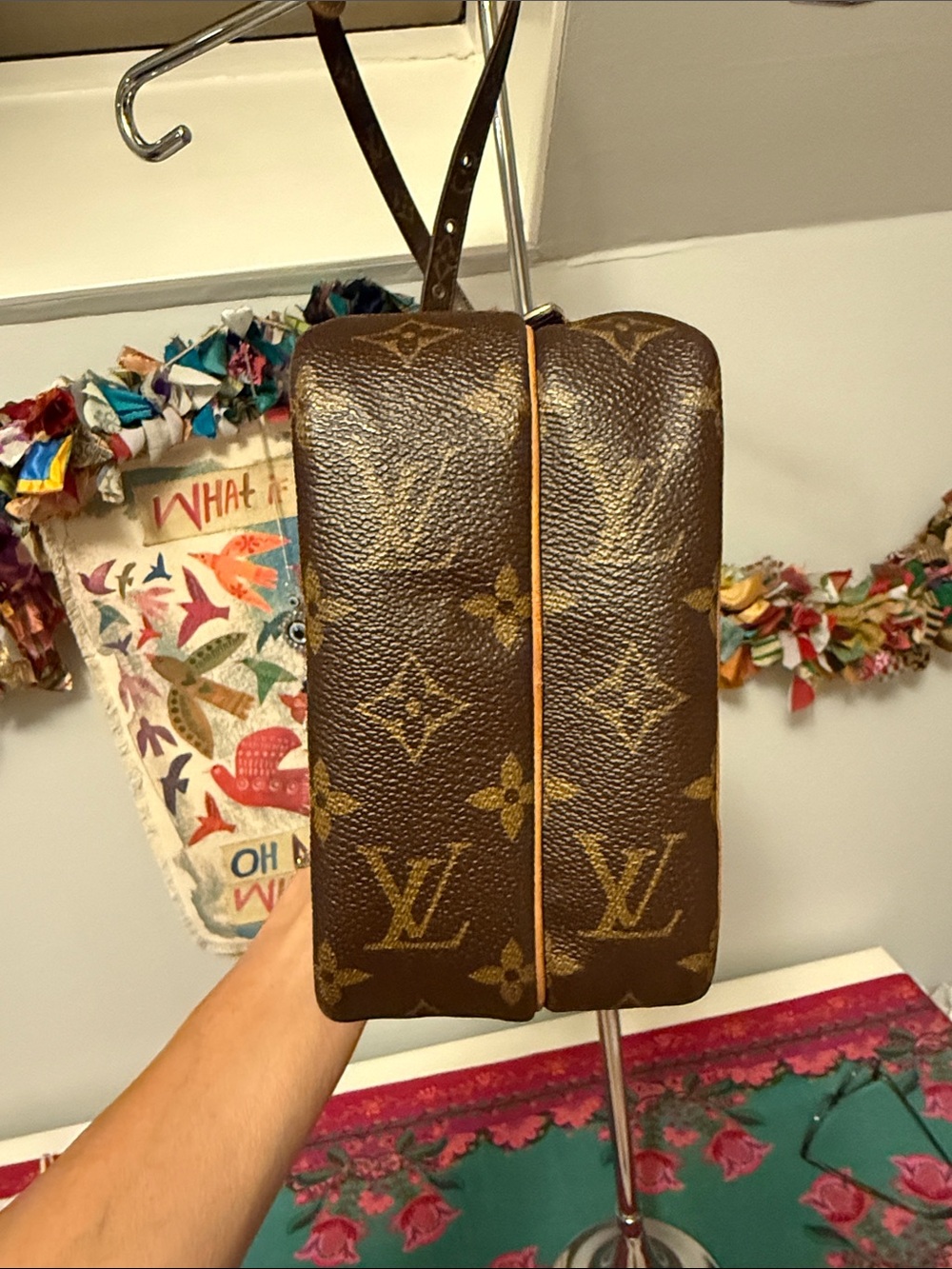 Louis Vuitton Monogram Amazone Crossbody Bag with Natural Vachetta Trim - Picture 9 of 17